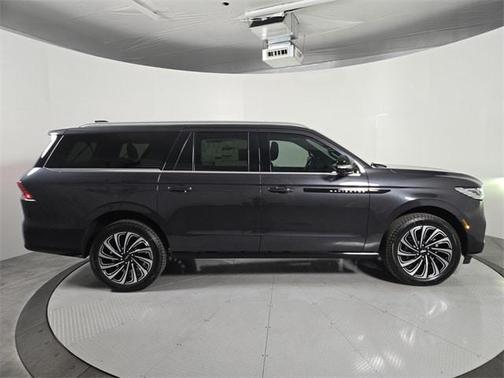 2026 Lincoln Navigator L Black Label