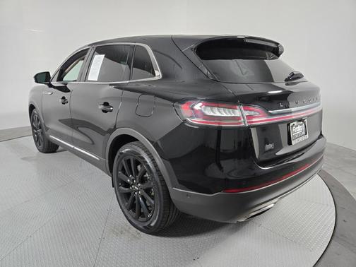 Infinite Black Metallic 2022 Lincoln Nautilus Reserve
