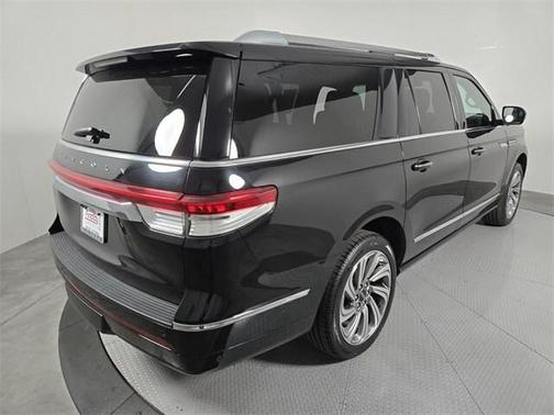 2024 Lincoln Navigator L Premiere