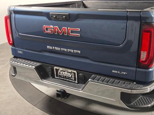 Metallic 2024 GMC Sierra 1500 SLT