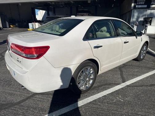 2012 Lincoln MKZ Base
