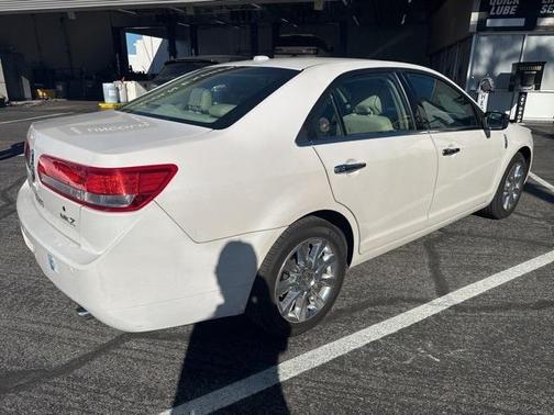 2012 Lincoln MKZ Base