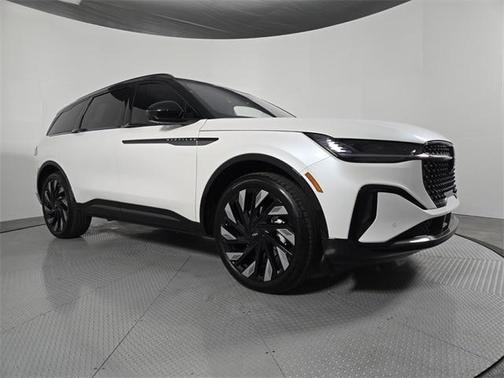 2026 Lincoln Nautilus Reserve