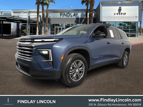 2025 Chevrolet Traverse LT