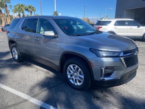 2023 Chevrolet Traverse LS