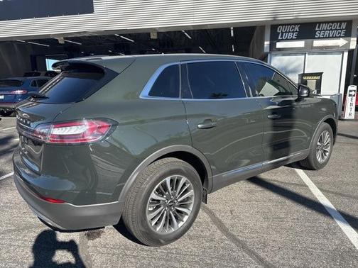 2022 Lincoln Nautilus Standard