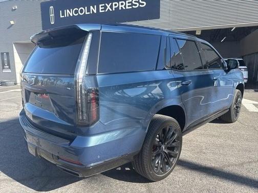 2025 Cadillac Escalade Sport Platinum