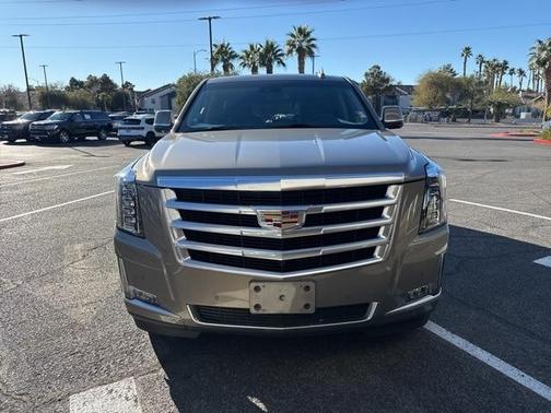2019 Cadillac Escalade Luxury
