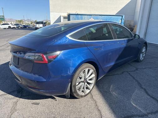 Deep Blue Metallic 2019 Tesla Model 3 Standard Range Plus