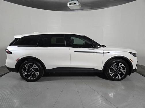 White Platinum Clearcoat Metallic 2026 Lincoln Nautilus Premiere