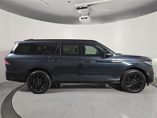 Blue 2026 Lincoln Navigator L Reserve