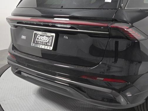 Black Metallic 2026 Lincoln Nautilus Reserve