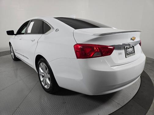 Summit White 2019 Chevrolet Impala 1LT