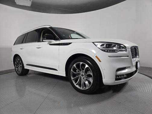 Pristine White 2023 Lincoln Aviator Grand Touring