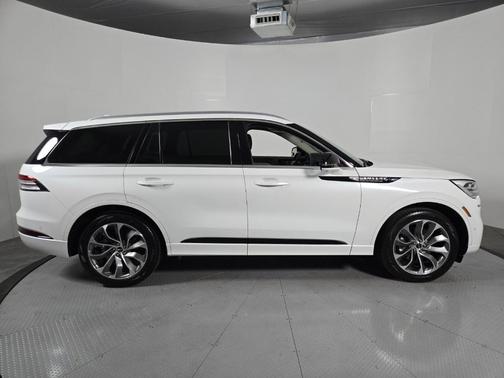 Pristine White 2023 Lincoln Aviator Grand Touring
