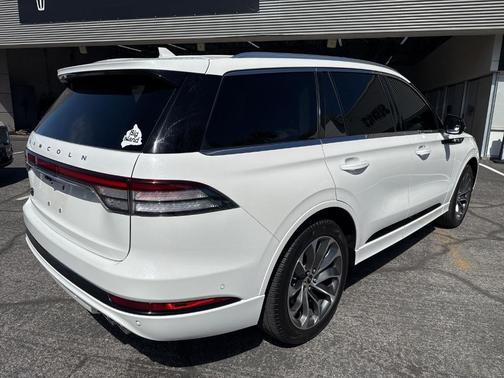 Pristine White 2023 Lincoln Aviator Grand Touring