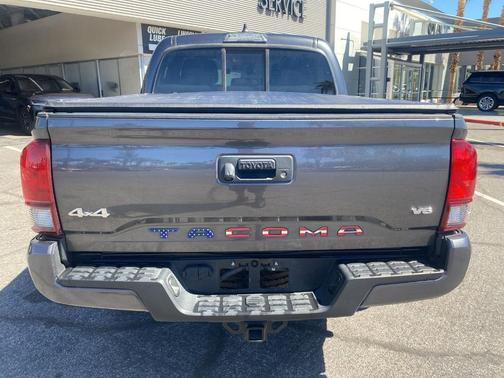 2022 Toyota Tacoma SR