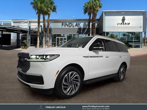 Star White 2026 Lincoln Navigator Premiere