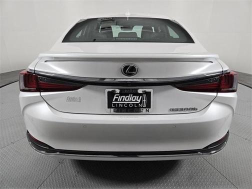 2023 Lexus ES 300h Luxury