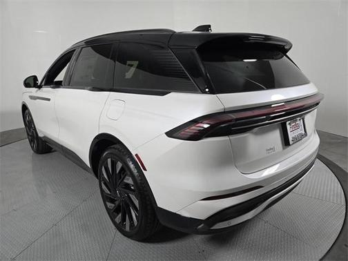 2025 Lincoln Nautilus Reserve