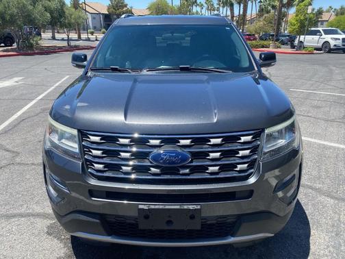 Magnetic Metallic 2017 Ford Explorer XLT