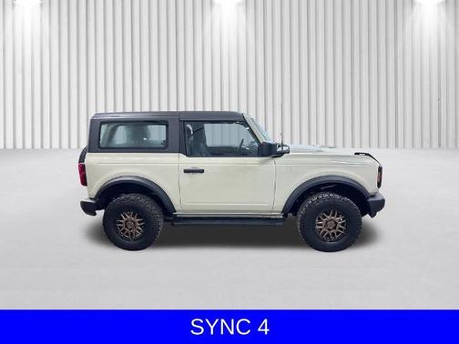 2025 Ford Bronco BASE