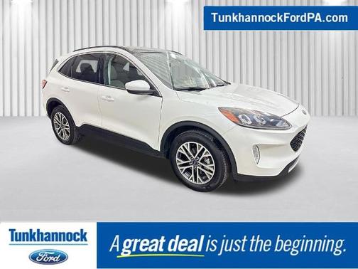 STAR WHITE METALLIC TRI-COA 2022 Ford Escape SEL
