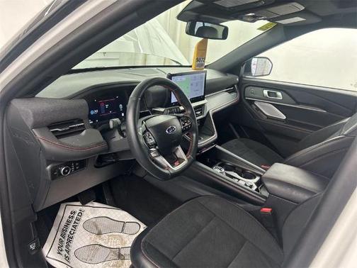 BLANC ASTRAL MÉT 3COUCHES 2025 Ford Explorer ST