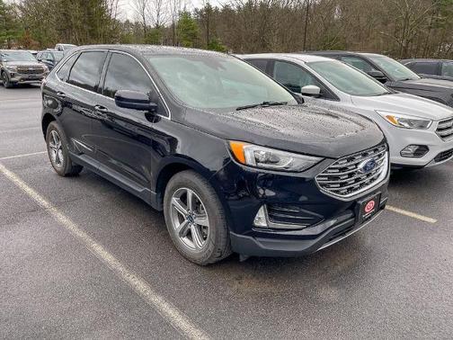 AGATE BLACK METALLIC 2021 Ford Edge