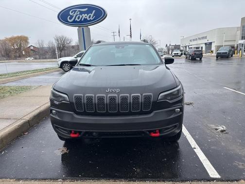 2022 Jeep Cherokee Trailhawk