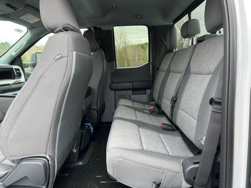 Oxford White 2026 Ford F-350