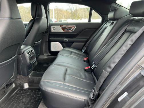 2019 Lincoln Continental Reserve