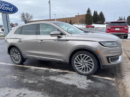 2020 Lincoln Nautilus Reserve