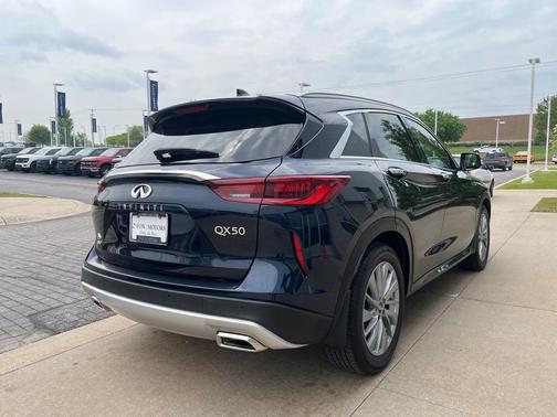 2023 INFINITI QX50 Luxe
