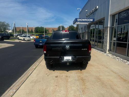 2016 RAM 1500 Sport
