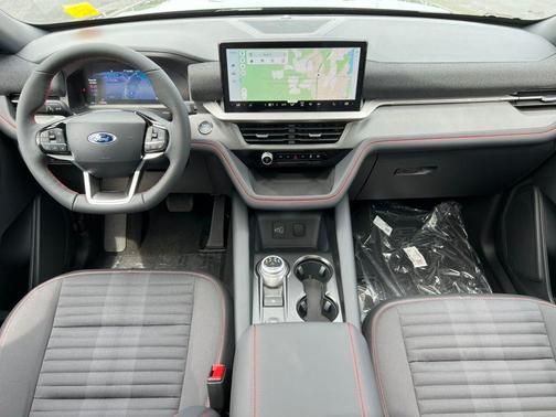 Carbonized Gray Metallic 2026 Ford Explorer ST-Line