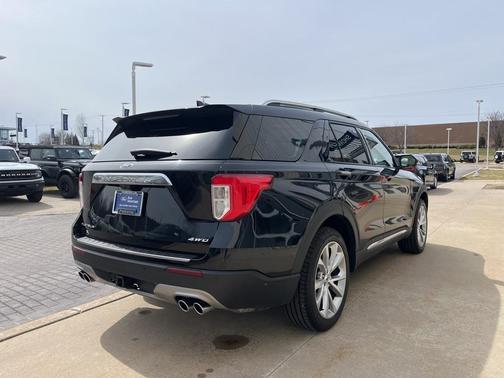 2022 Ford Explorer Platinum