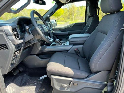 Carbonized Gray Metallic 2026 Ford F-150 XLT