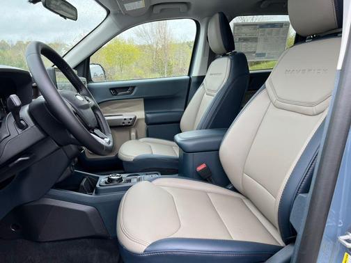 Azure Gray Metallic 2026 Ford Maverick Lariat