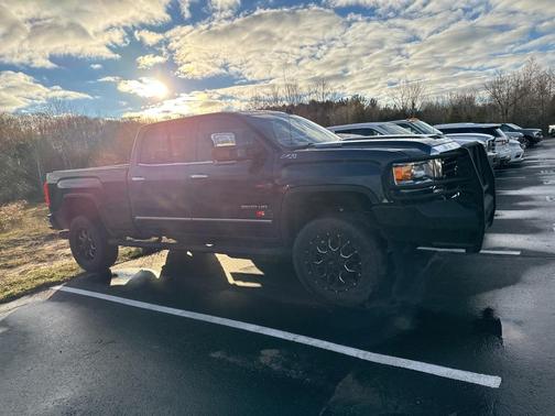 2017 GMC Sierra 2500 SLT