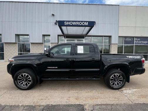 2022 Toyota Tacoma TRD Sport