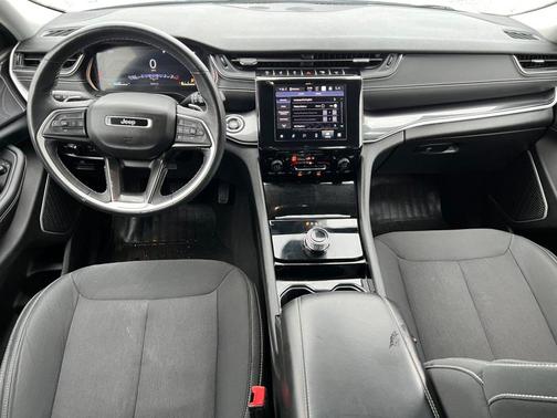 2021 Jeep Grand Cherokee L Laredo