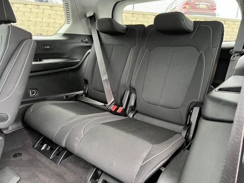 2021 Jeep Grand Cherokee L Laredo