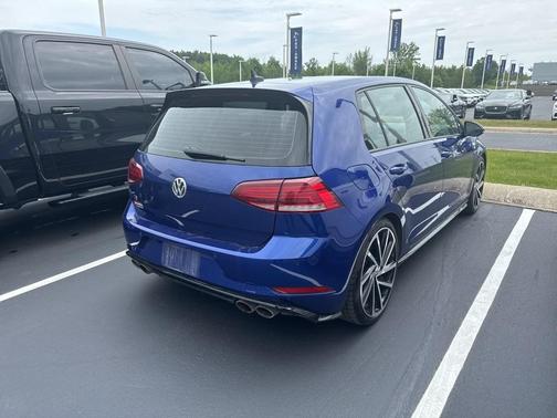 2018 Volkswagen Golf R 2.0T w/DCC & Navigation