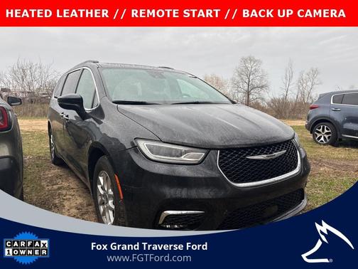 2022 Chrysler Pacifica Touring-L