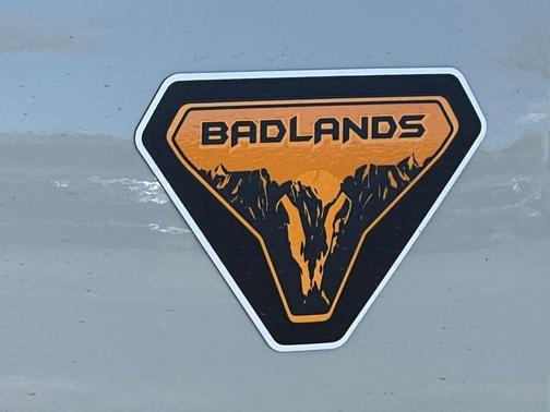 Desert Sand 2025 Ford Bronco Badlands