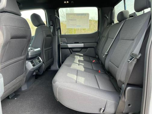 Oxford White 2026 Ford F-150 XLT