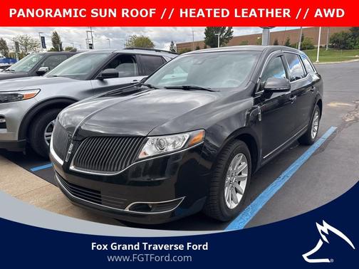 2014 Lincoln MKT 