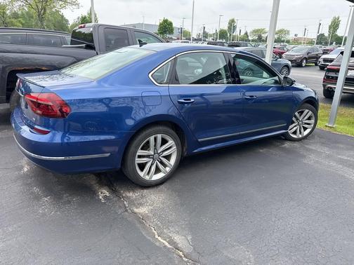 2017 Volkswagen Passat 1.8T SEL Premium