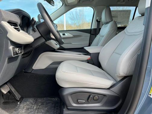 Vapor Blue Metallic 2026 Ford Explorer Active